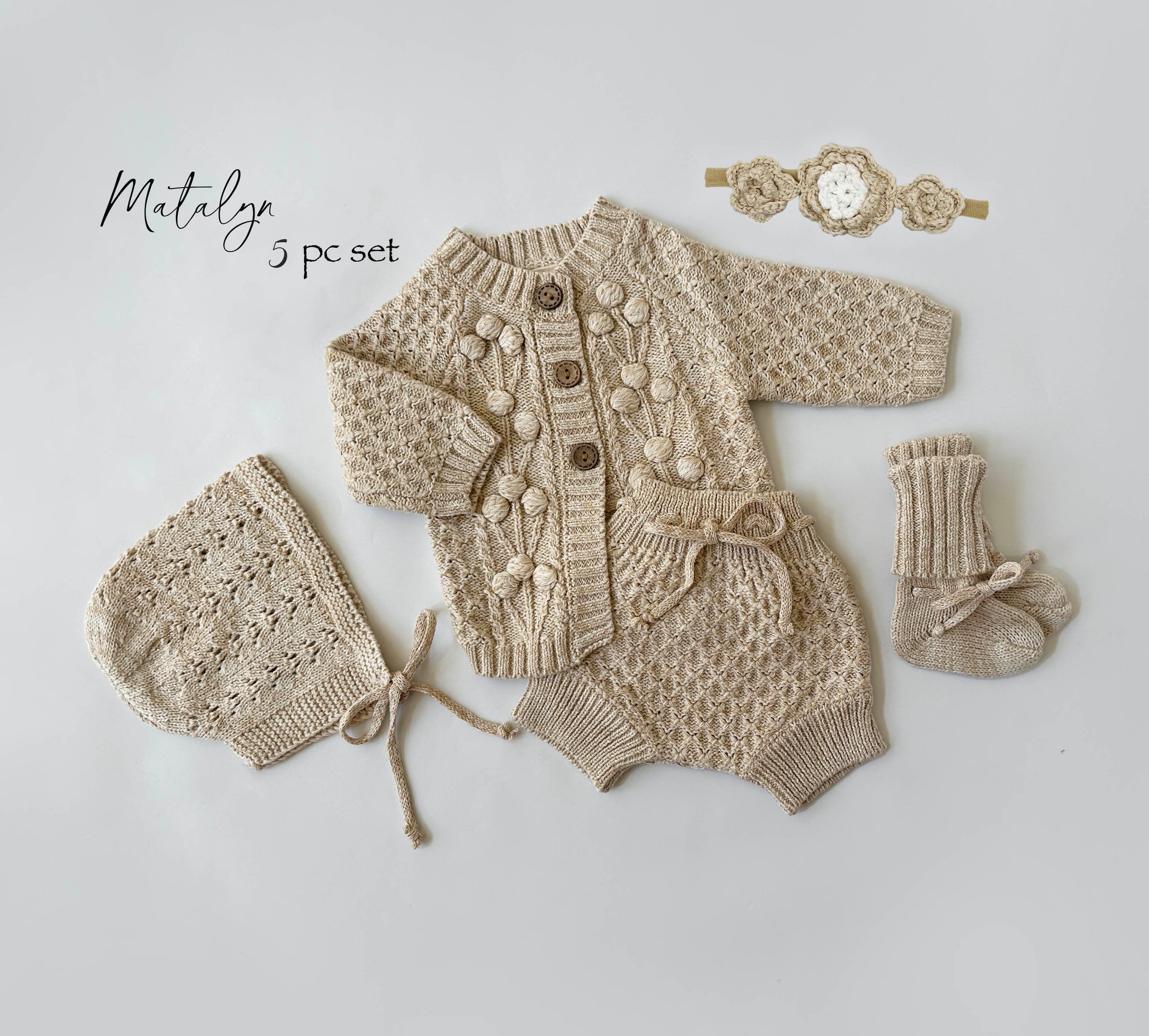 Hand knitted Pom Matalyn Set Oats