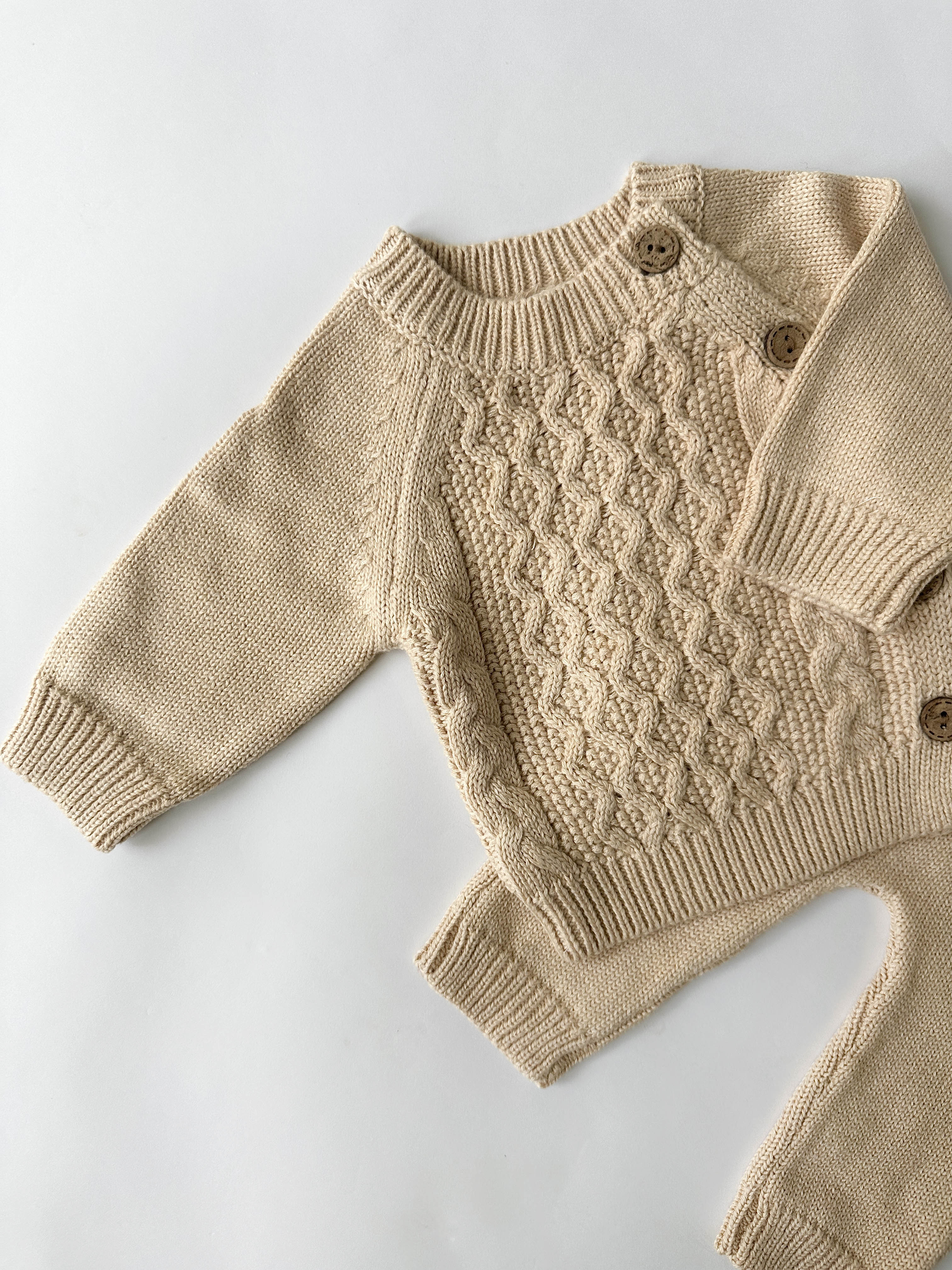 2-piece knitted Sasha Set – Olive and Cradle