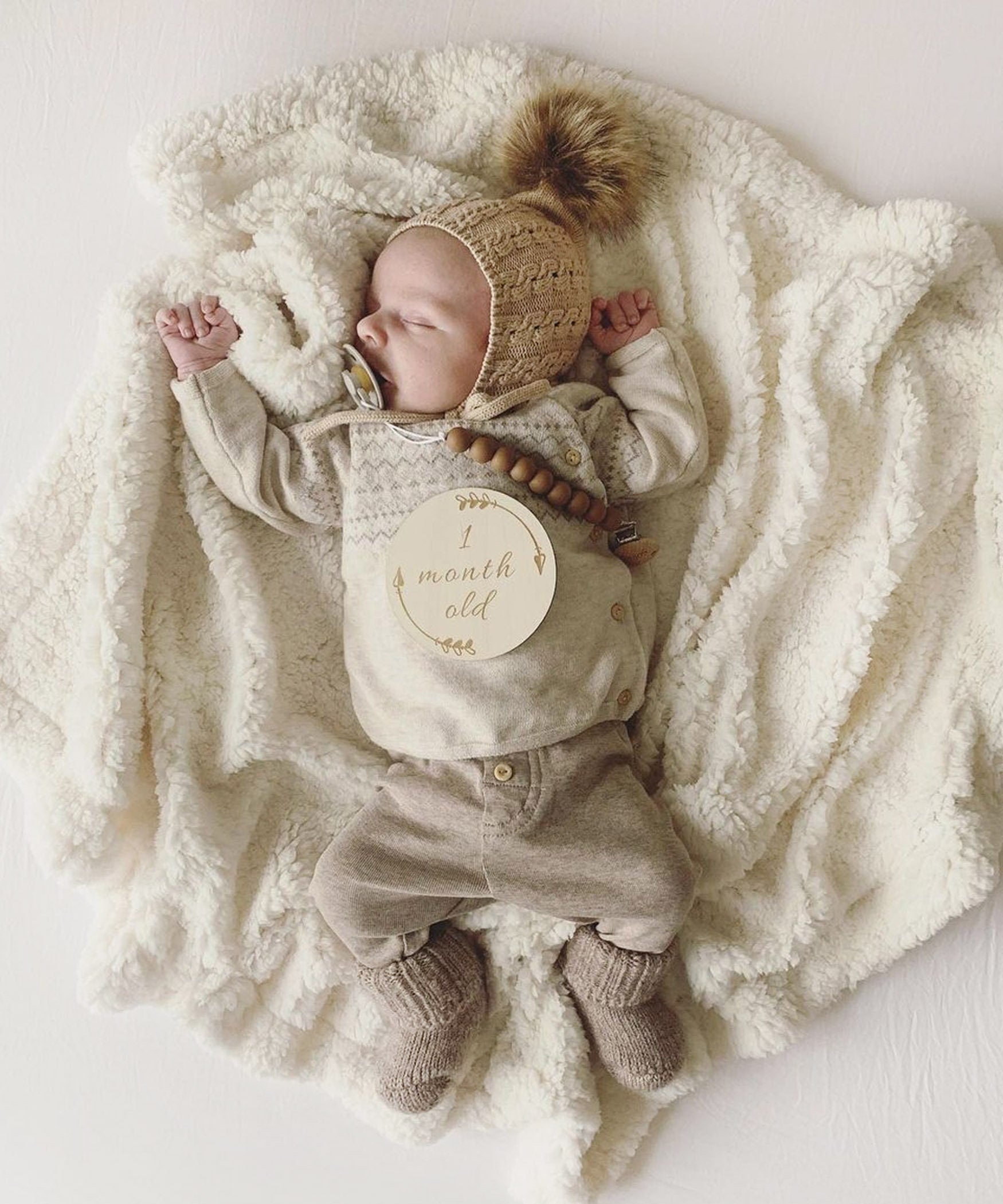 Cable Knit Bonnet with Pom – Olive and Cradle